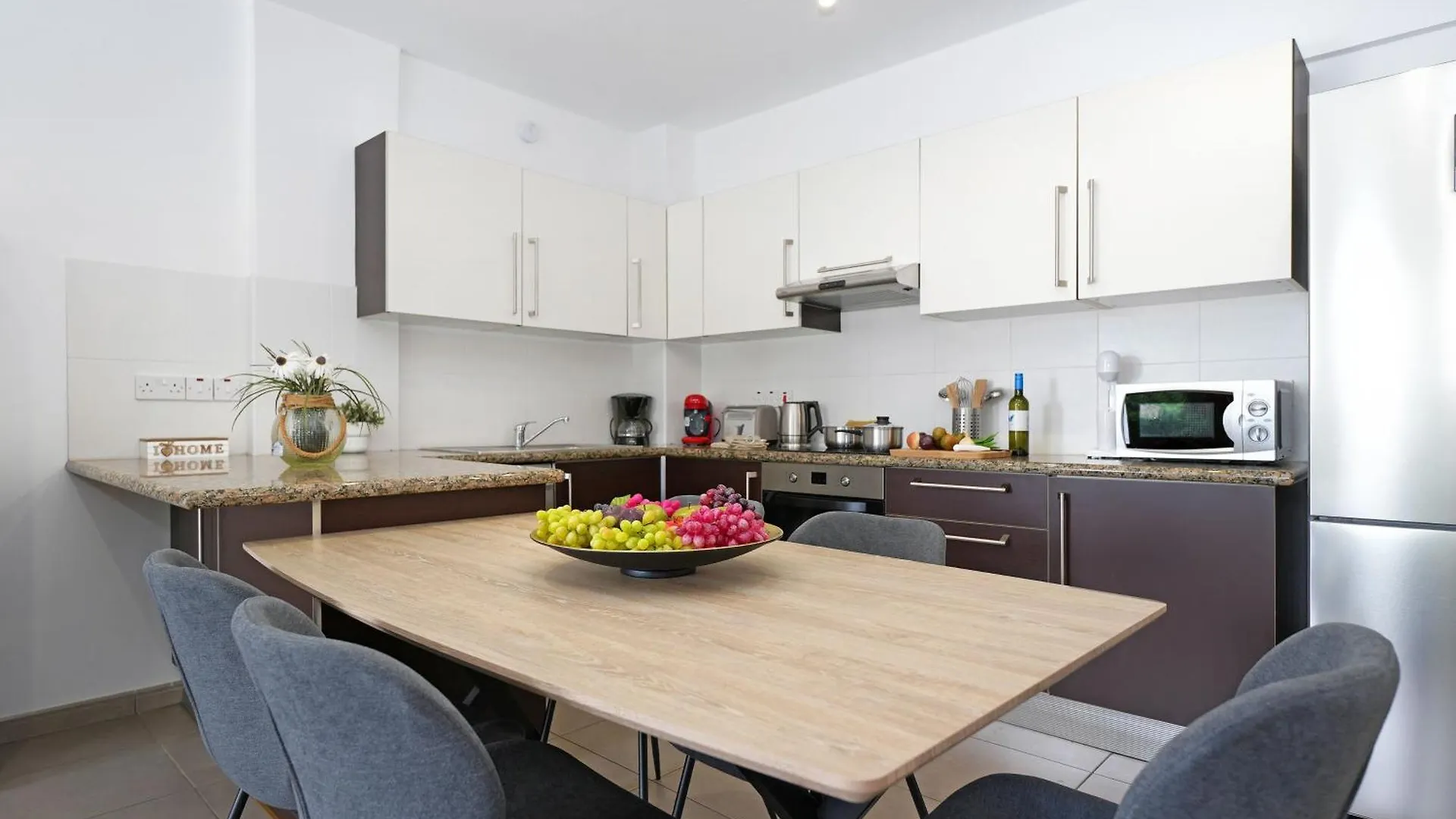 Alessia 2Bed Apartment - Coralli Beachfront Resort Protaras Feriehus